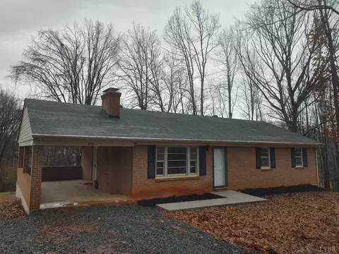 430 Hilltop Dr, Madison Heights, VA 24572