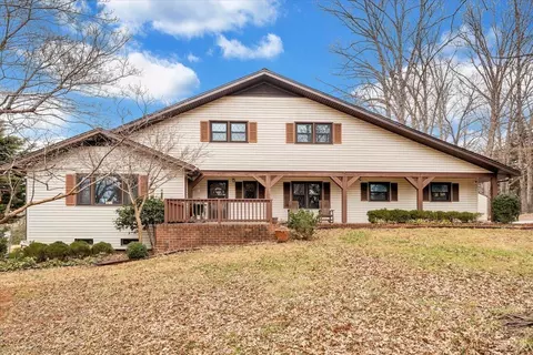 110 Surry Ln, Madison Heights, VA 24572
