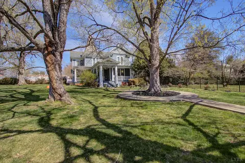 401 King St, Keysville, VA 23947