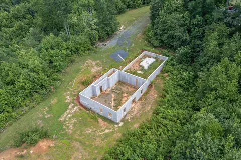 137 Cherry Ln, Madison Heights, VA 24572