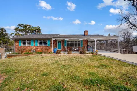 561 Westview Cir, Lynchburg, VA 24504