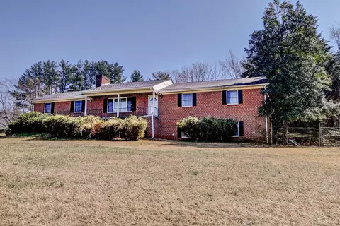 113 Circle Dr, Lynchburg, VA 24504
