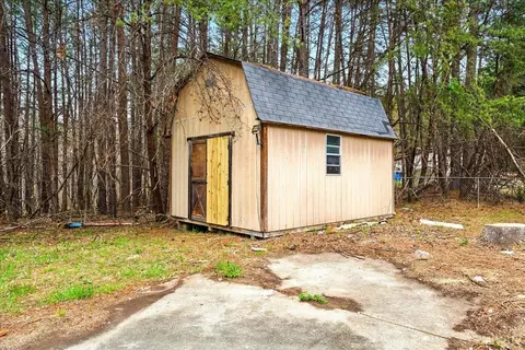330 Bloxsom Rd, Callands, VA 24530 photo 38