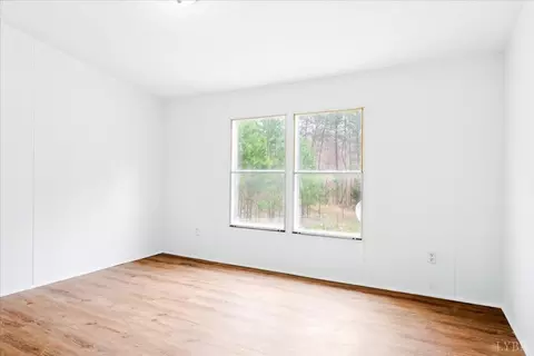 330 Bloxsom Rd, Callands, VA 24530 photo 28