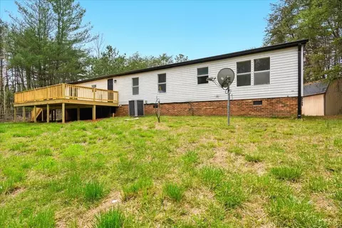 330 Bloxsom Rd, Callands, VA 24530 photo 35