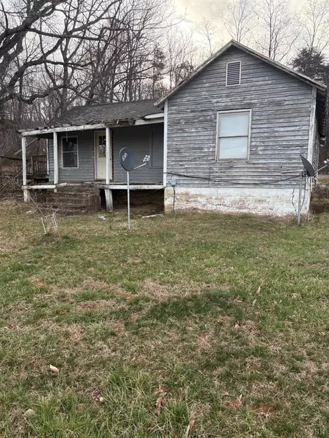5935 Wards Rd, Evington, VA 24550 photo 3