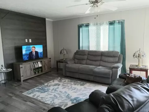 839 Cedar Gate Rd, Monroe, VA 24574 photo 9