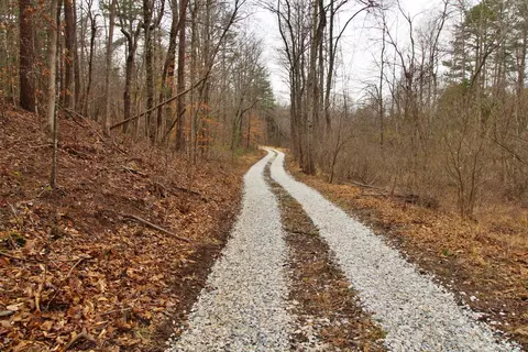 2 Watt Abbitt Rd, Appomattox, VA 24522