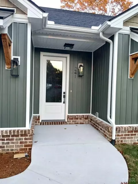 241 Kent Rd, Evington, VA 24550 photo 3