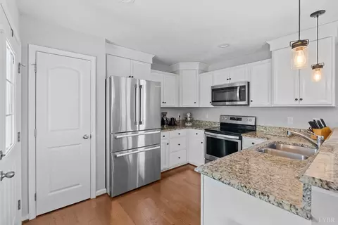365 Beeks Ln, Spout Spring, VA 24593 photo 16