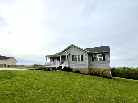 605 Beeks Ln, Spout Spring, VA 24593 photo 3