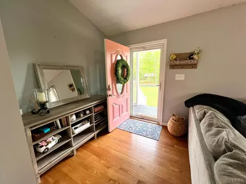 605 Beeks Ln, Spout Spring, VA 24593 photo 9