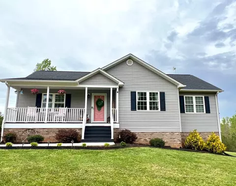 605 Beeks Ln, Spout Spring, VA 24593 photo 1