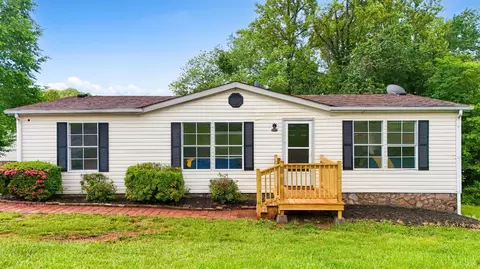 581 Old Wright Shop Rd, Madison Heights, VA 24572