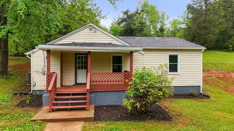 260 Scotts Farm Rd, Lynchburg, VA 24504