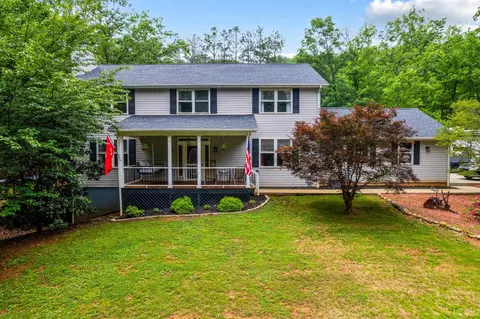 135 Warner Rd, Lynchburg, VA 24504