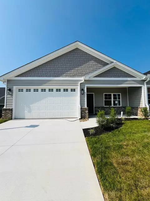 82 Lockridge Ln, Lynchburg, VA 24502