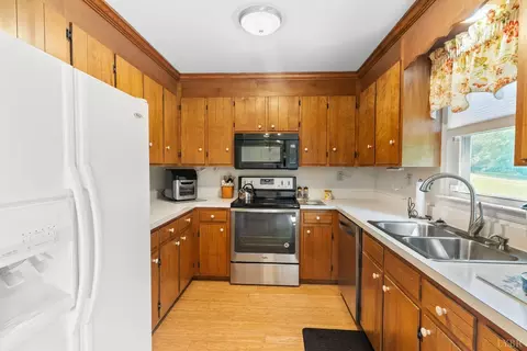 1817 Elkton Farm Rd, Forest, VA 24551 photo 7