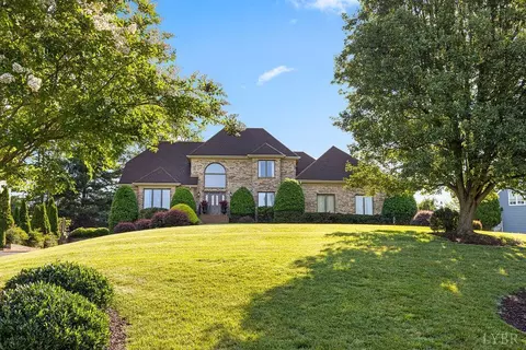 112 Haines Point Ter, Forest, VA 24551