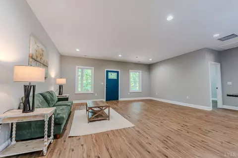 Living - 109 Tosh Ln, Goodview, VA 24095 photo 4 of 7