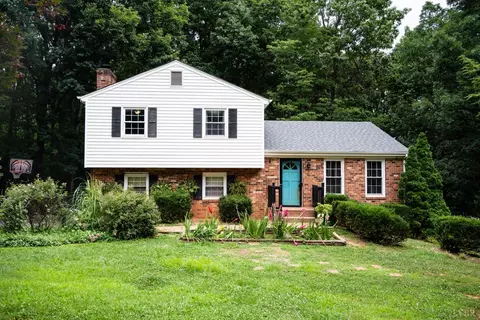 68 Cardwell Ln, Lynchburg, VA 24504