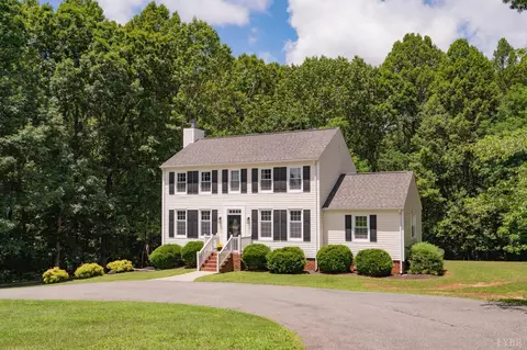 118 Fernwood Dr, Madison Heights, VA 24572