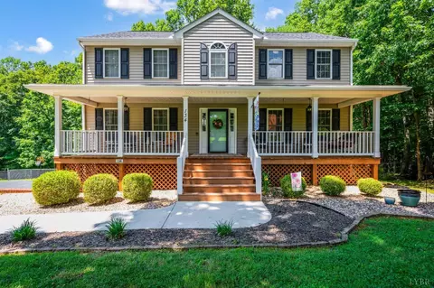 134 Fernwood Dr, Madison Heights, VA 24572