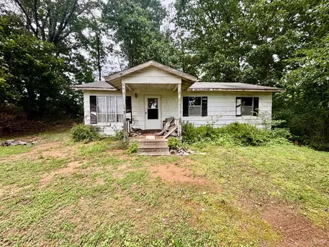 4200 Museville Rd, Chatham, VA 24531