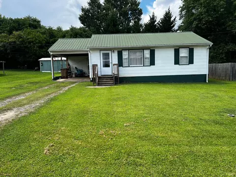 156 Doss St, Altavista, VA 24517