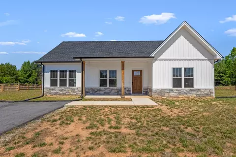3729 Kentuck Rd, Ringgold, VA 24586