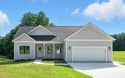 366 Kentmoor Farm Rd, Madison Heights, VA 24572