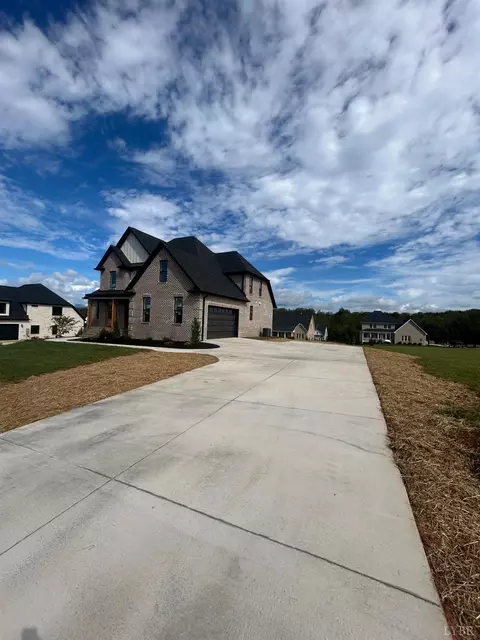 1126 Bravo Ln, Forest, VA 24551 photo 5