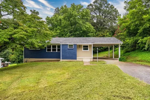 1056 Coronado Ln, Lynchburg, VA 24502
