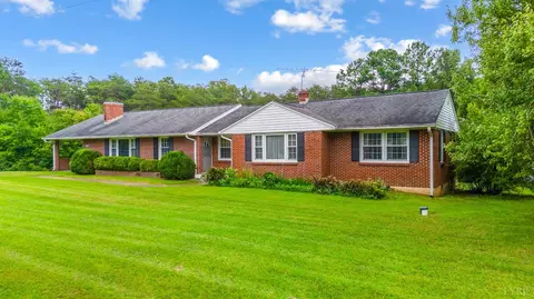 7449 Epsons Rd, Gladys, VA 24554