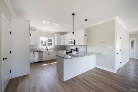 Kitchen - 272 Marshall Mill Rd, Gladys, VA 24554 photo 6 of 8