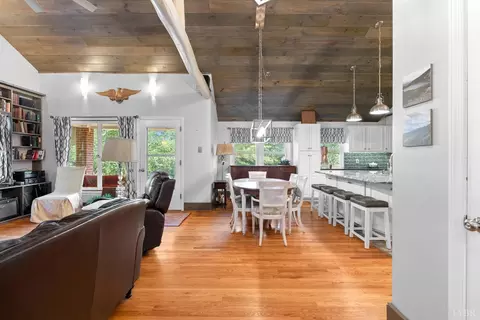 224 Sunset Dr, Amherst, VA 24521 photo 3