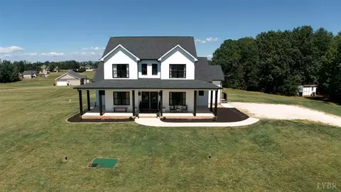 1393 Stonewall Rd, Concord, VA 24538