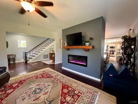120 N Main St, Amherst, VA 24521 photo 14