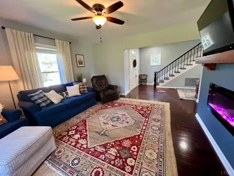 120 N Main St, Amherst, VA 24521 photo 13