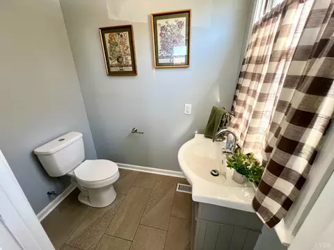 120 N Main St, Amherst, VA 24521 photo 32