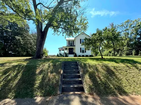 120 N Main St, Amherst, VA 24521 photo 2