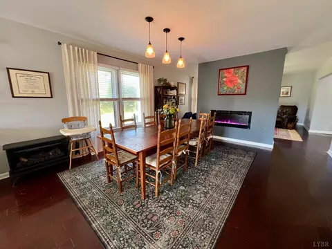 120 N Main St, Amherst, VA 24521 photo 16