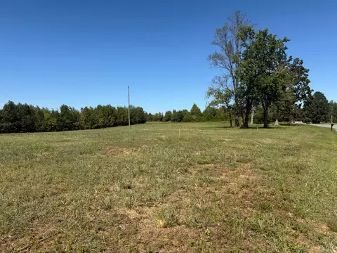 1 Coles Ferry Rd, Nathalie, VA 24577