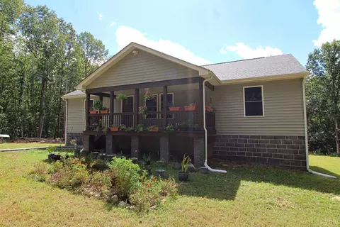370 Campbell Meadows Ter, New Canton, VA 23123