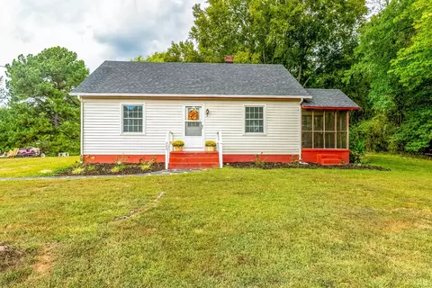 122 Ridge St, Brookneal, VA 24528