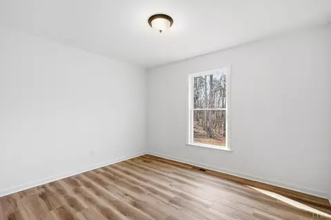 Bedroom - 2541 Mitchell Mill Rd, Gladys, VA 24554 photo 3 of 5