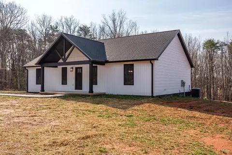 Exterior - 2541 Mitchell Mill Rd, Gladys, VA 24554 photo 4 of 13