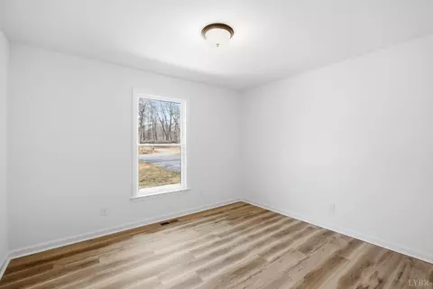 Bedroom - 2541 Mitchell Mill Rd, Gladys, VA 24554 photo 5 of 5