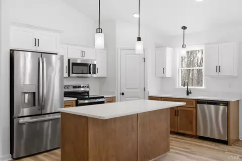 Kitchen - 2541 Mitchell Mill Rd, Gladys, VA 24554 photo 1 of 2