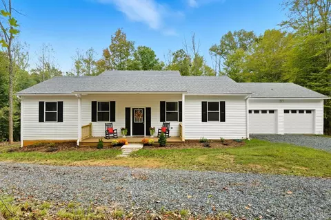 235 Hundley Ln, Madison Heights, VA 24572
